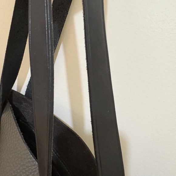 Madewell Gray Pebbled Leather TransportTote - Picture 7 of 9